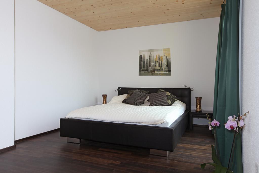 Swiss Star Guesthouse District 3 - Contactless Self Check-In Zurich Extérieur photo