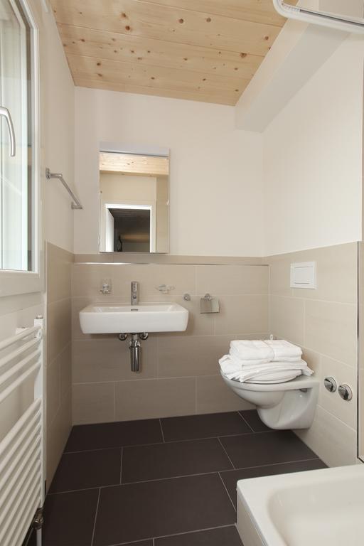 Swiss Star Guesthouse District 3 - Contactless Self Check-In Zurich Extérieur photo
